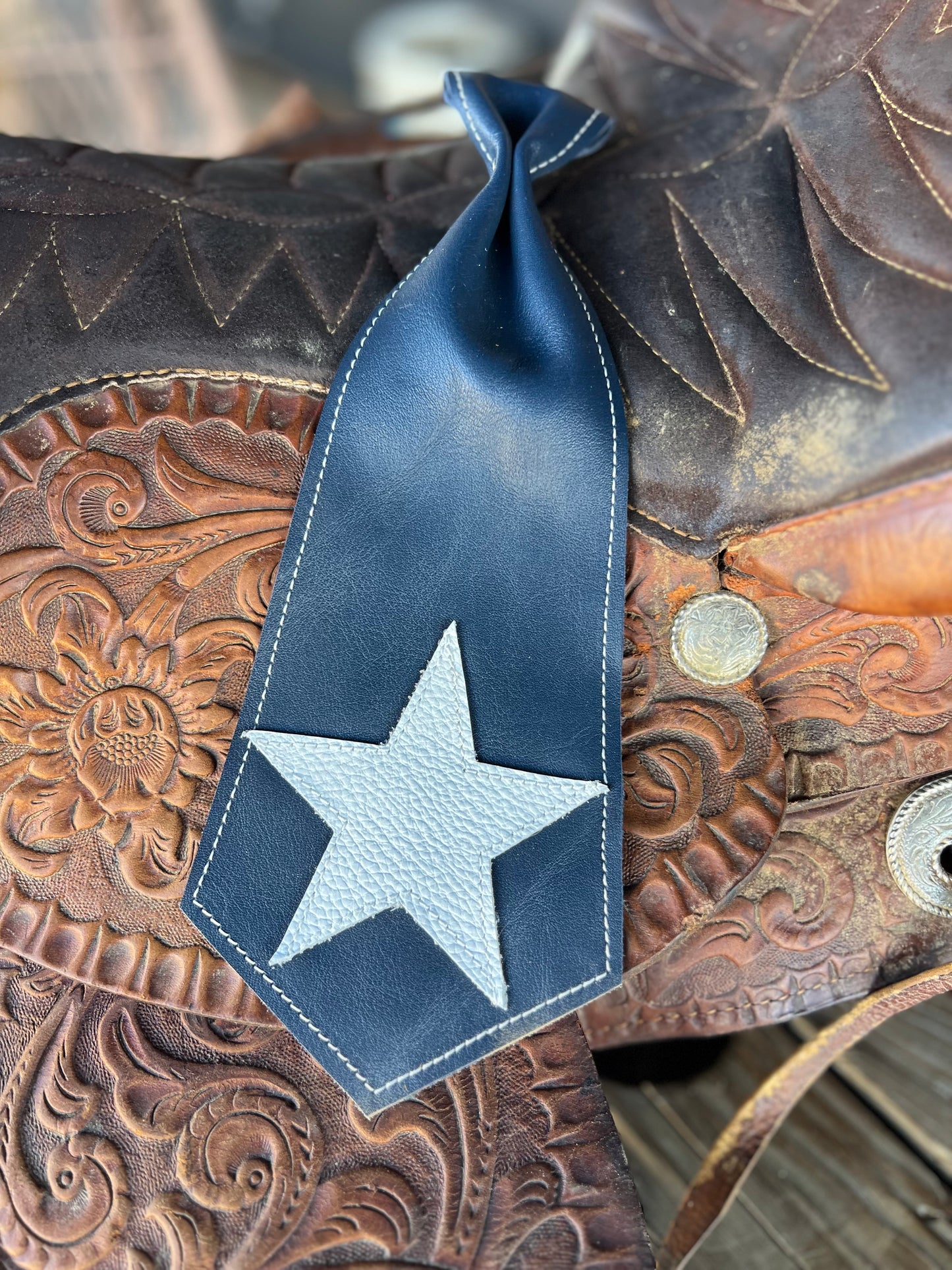 Dirty Mojave Heirloom Navy Wide Star Leather Necktie