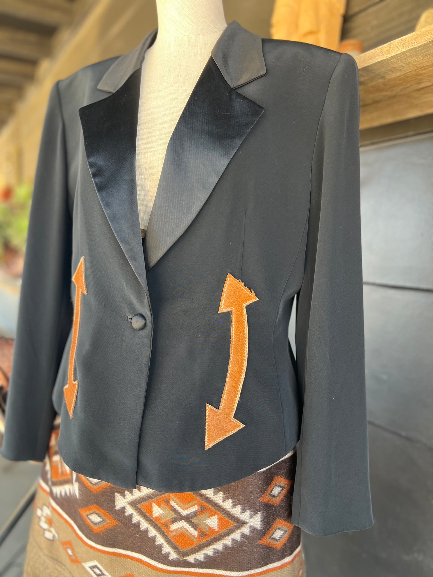 Dirty Mojave Desert Crop Blazer Bird