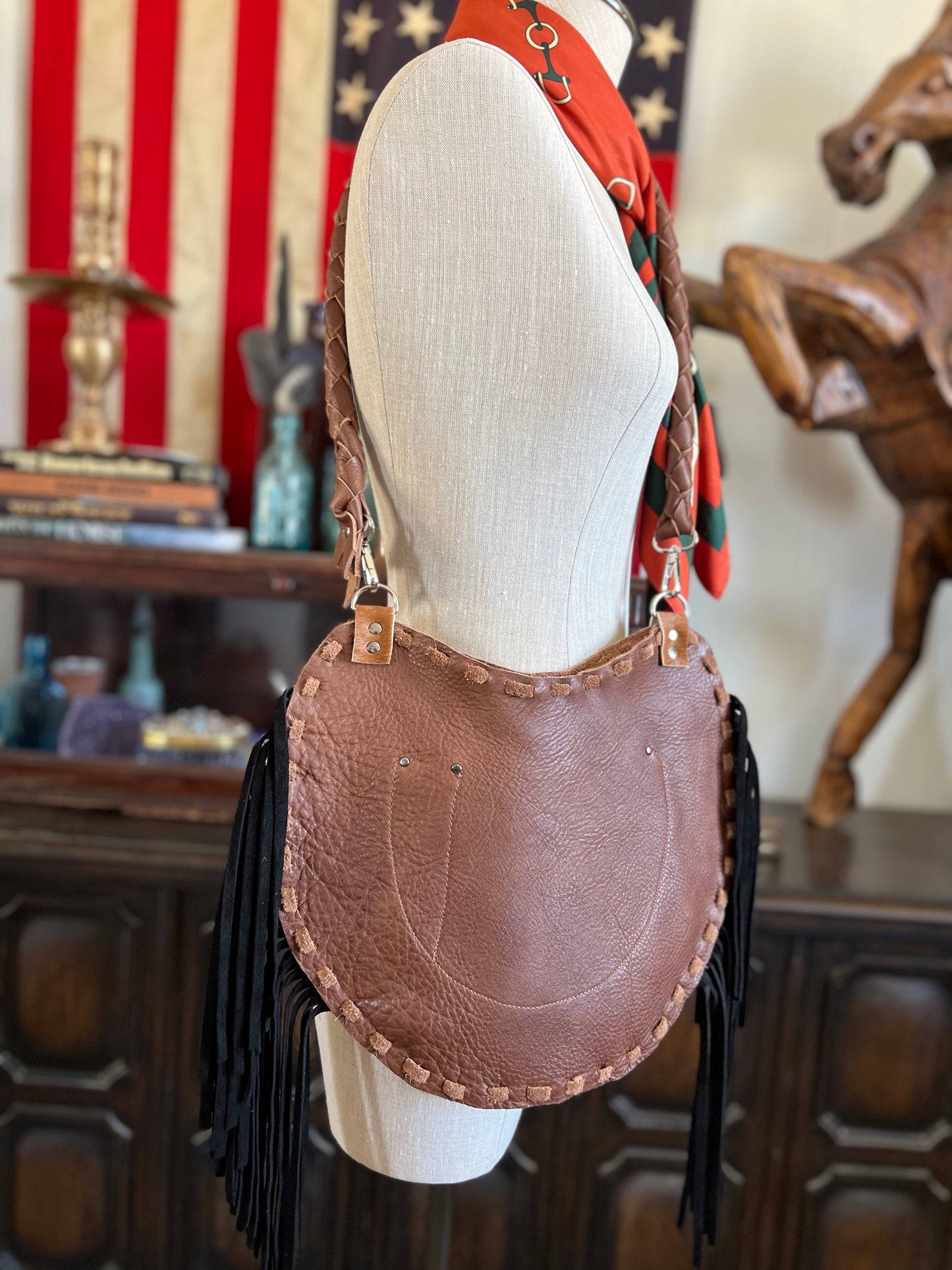 MOON Cowhide Mustang Tan Leather Handbag