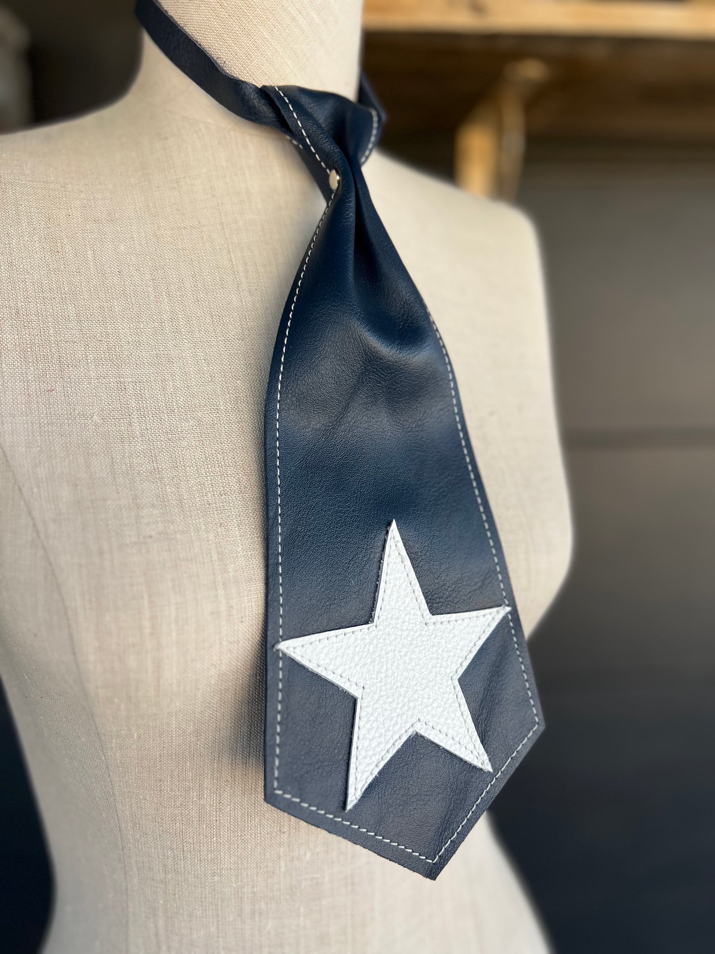 Dirty Mojave Heirloom Navy Wide Star Leather Necktie