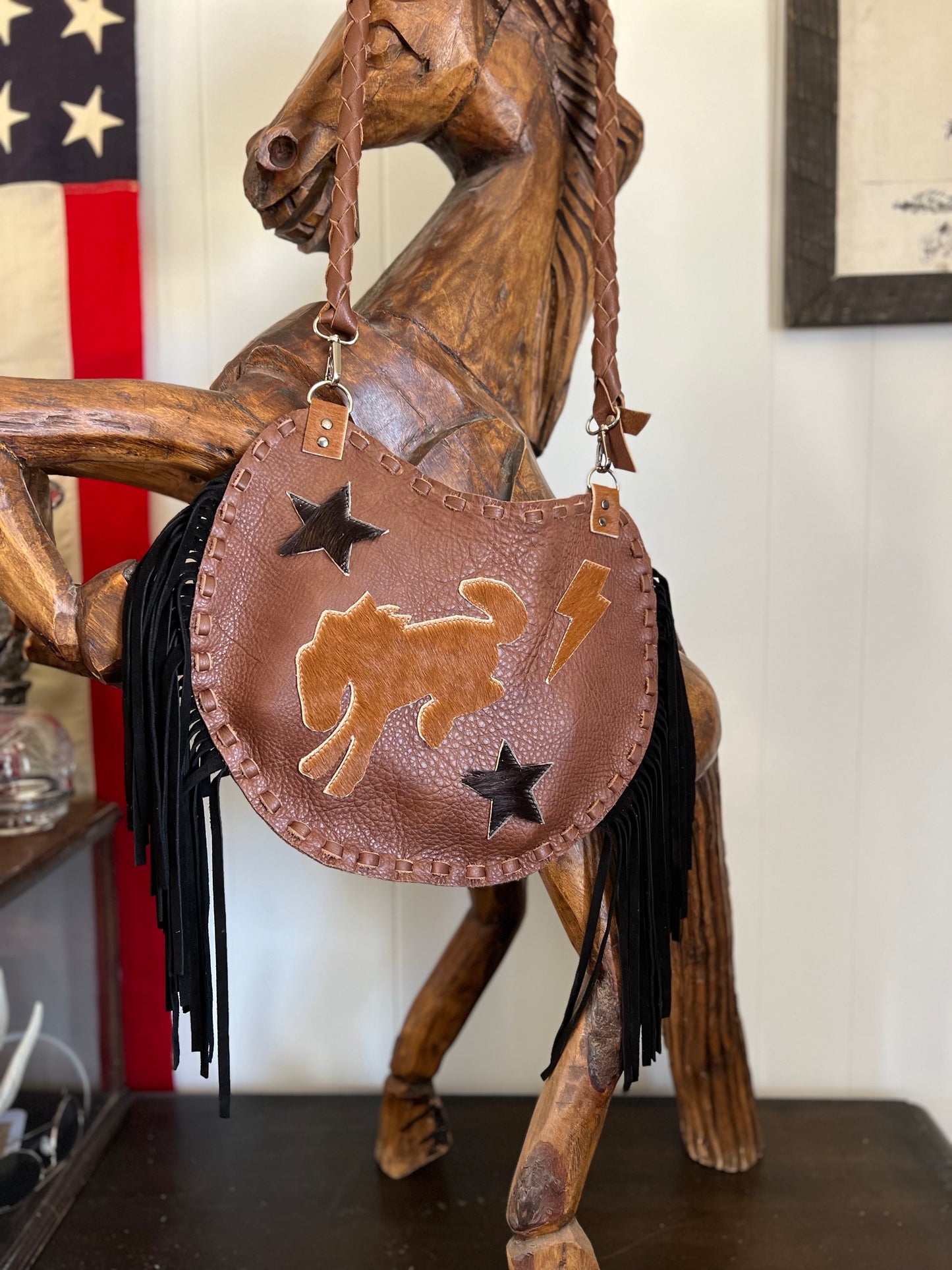 MOON Cowhide Mustang Tan Leather Handbag