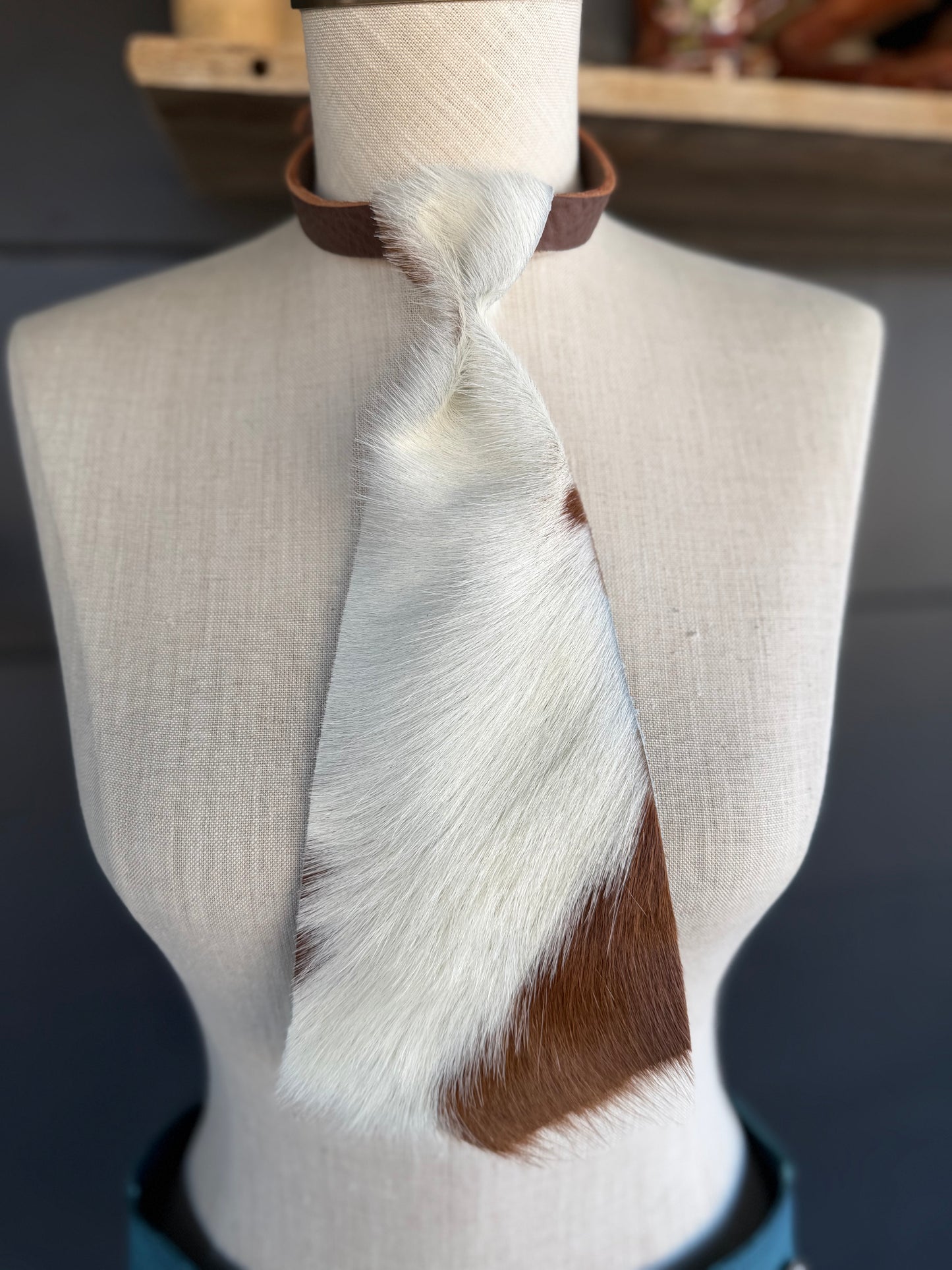 Dirty Mojave Cowhide Heirloom Wide Leather Necktie