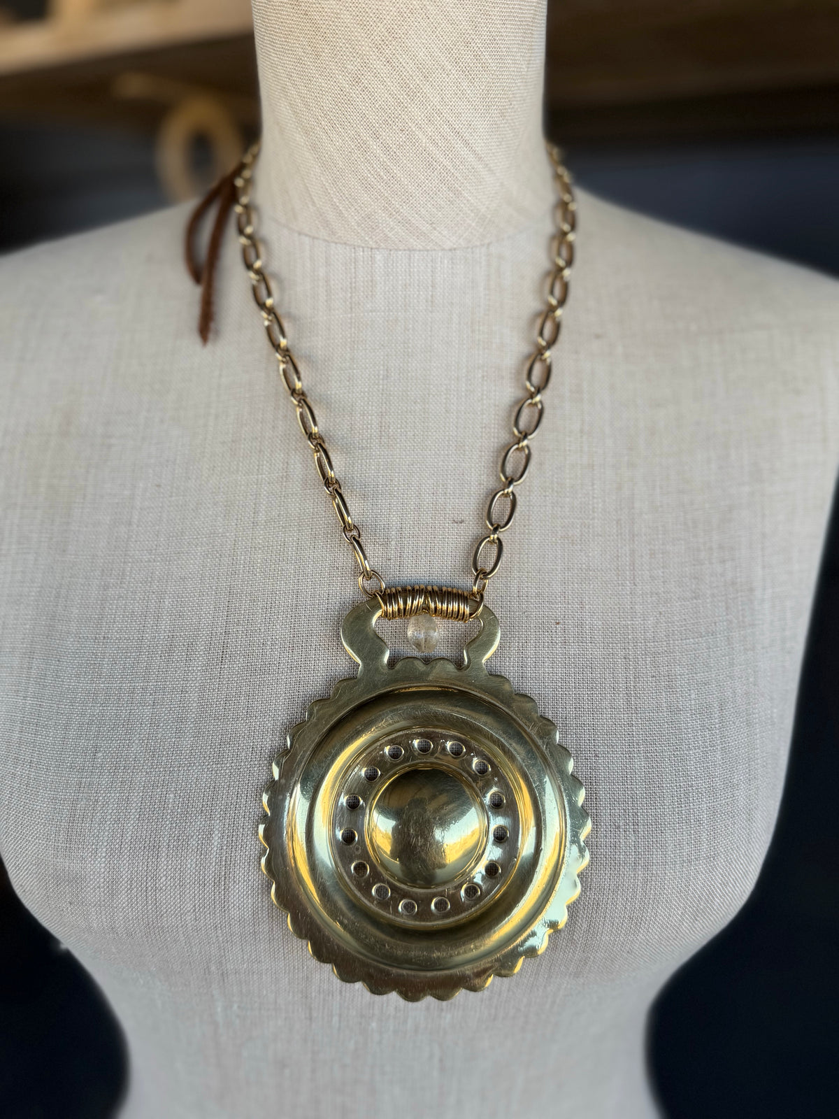 The Gilded Rein Collection - Scalloped Medallion