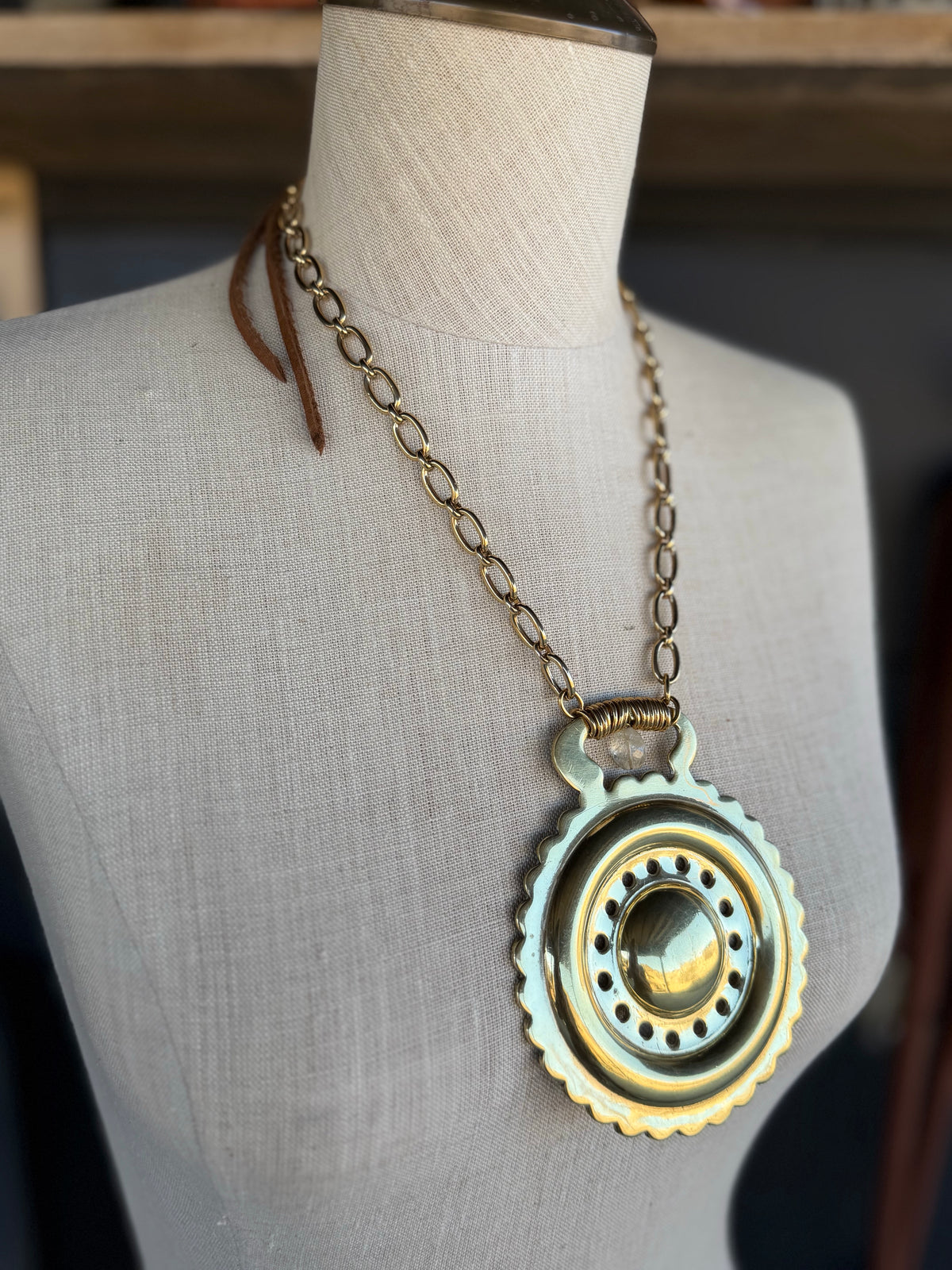 The Gilded Rein Collection - Scalloped Medallion