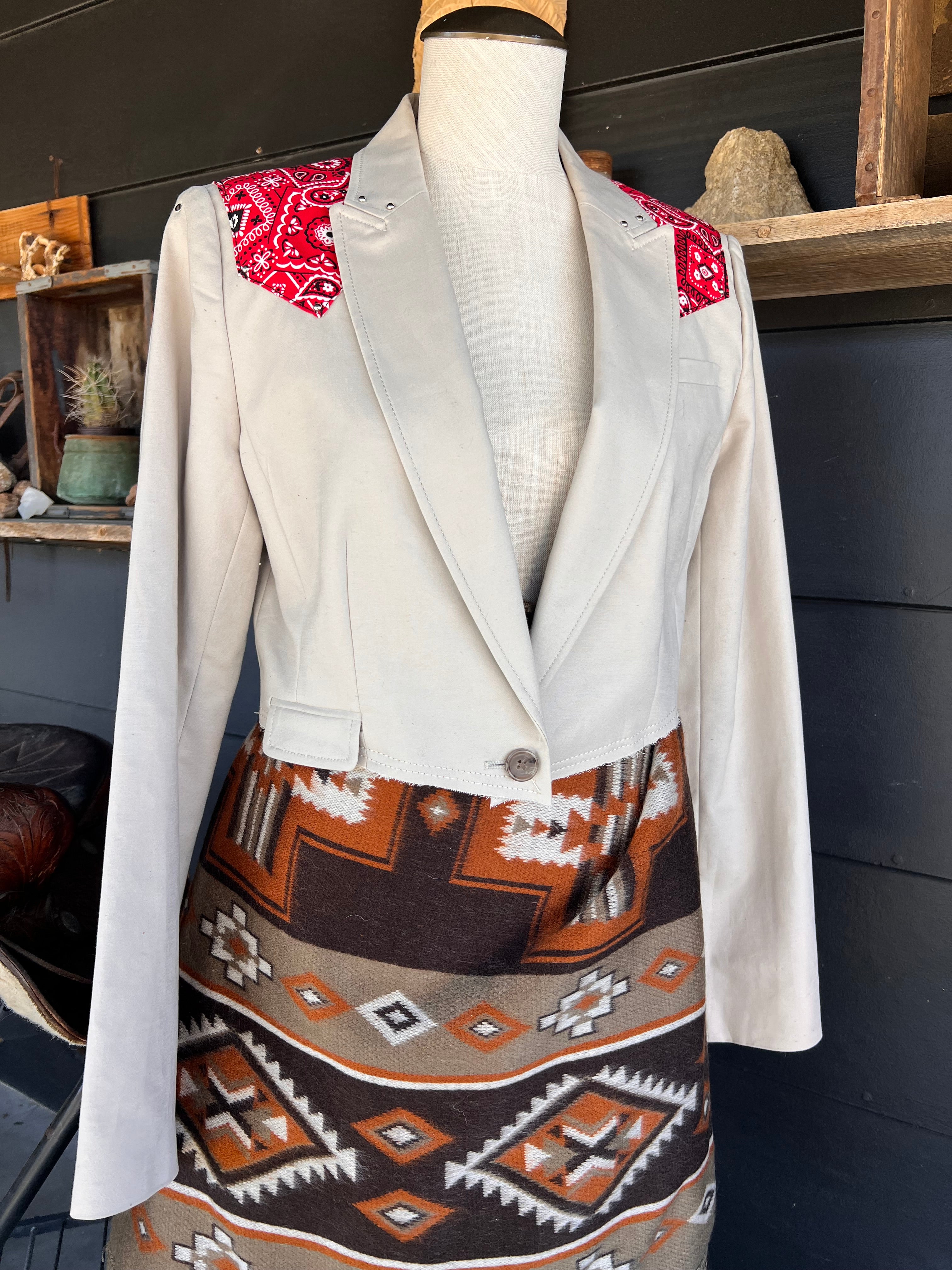 Dirty Mojave Desert Crop Blazer Paisly